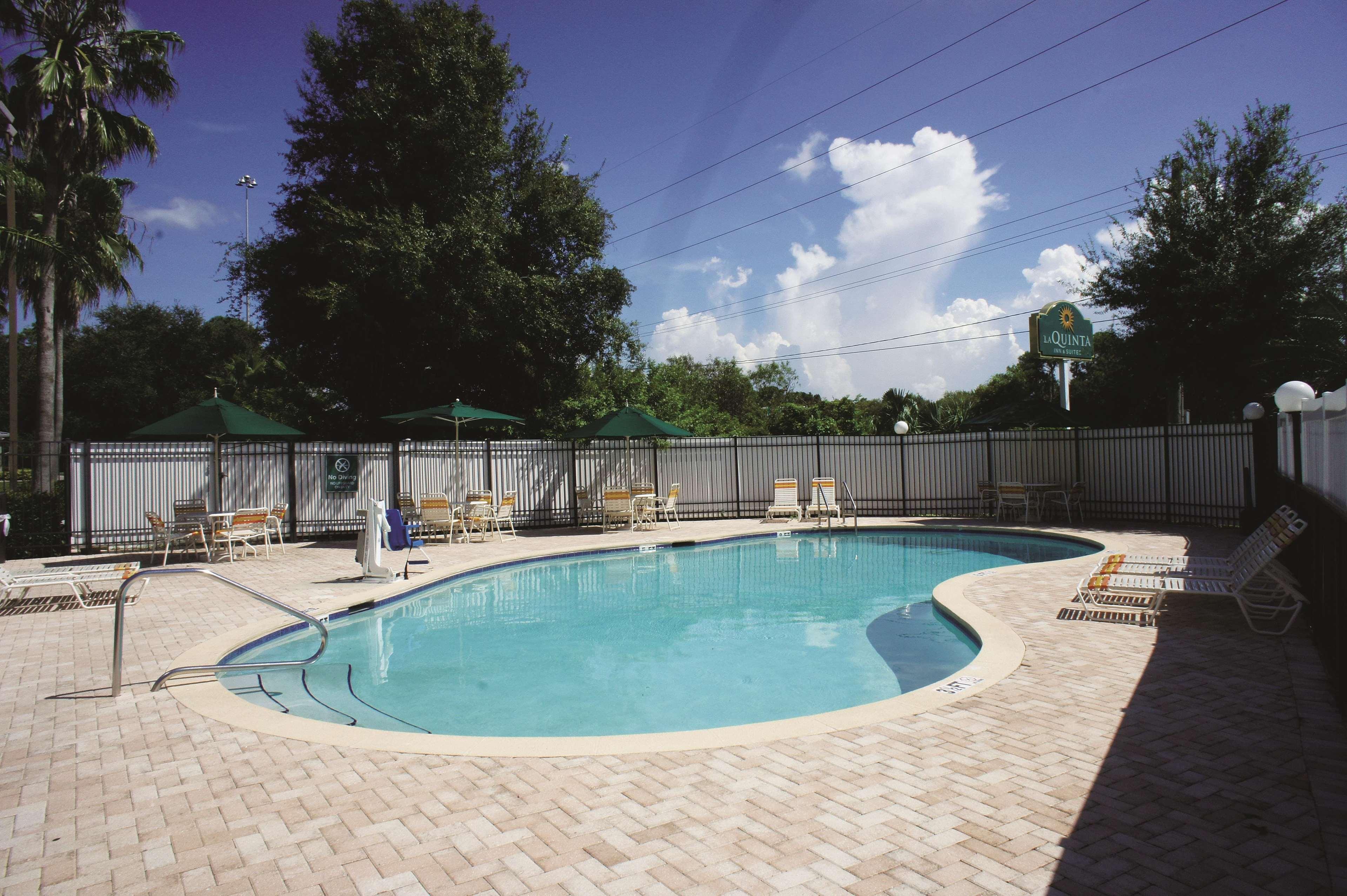 Отель La Quinta By Wyndham Tampa Brandon West Heartland Экстерьер фото