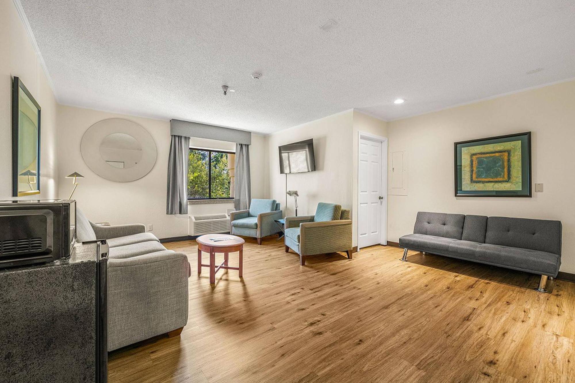 Отель La Quinta By Wyndham Tampa Brandon West Heartland Экстерьер фото