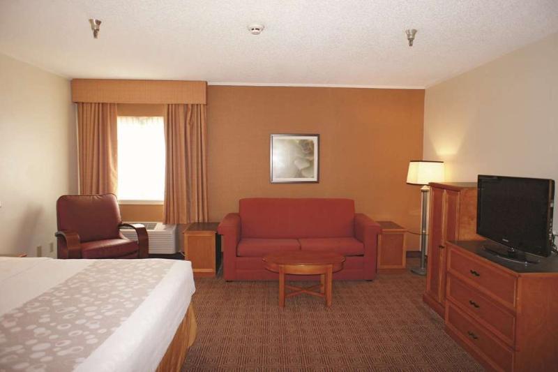 Отель La Quinta By Wyndham Tampa Brandon West Heartland Экстерьер фото